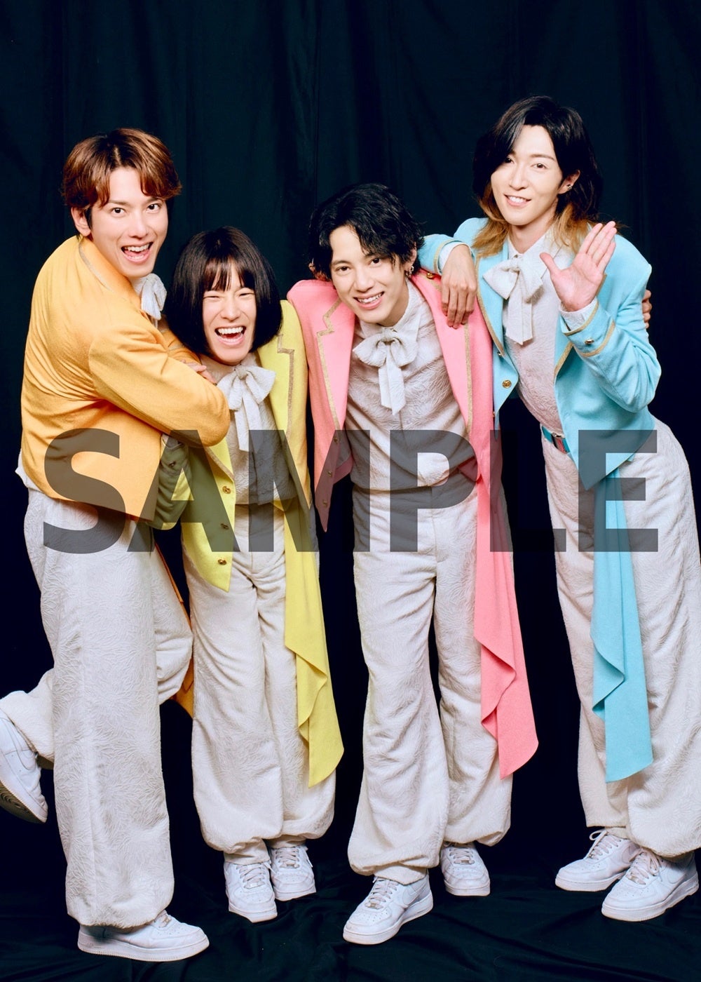 HMV購入特典 モナキ集合生写真